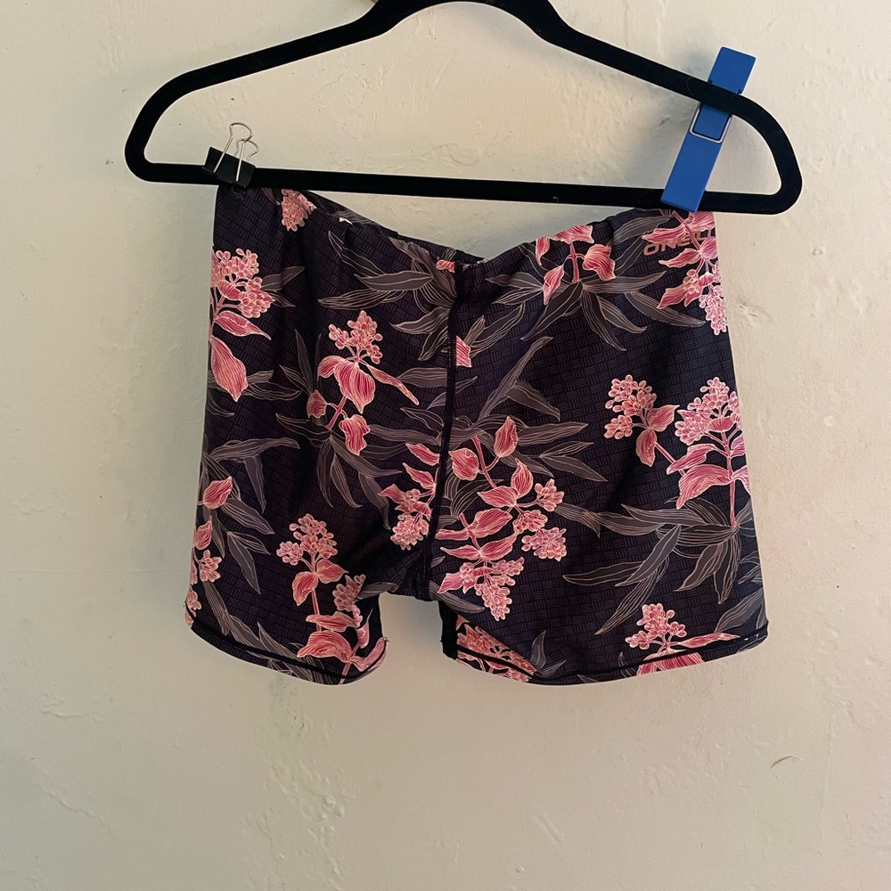 Women’s O’Neil Swim Shorts Floral Women's Shorts Size Medium